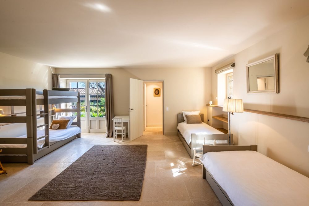 Photographs of Mas des Promesses villa in Provence - Image 29 of 52