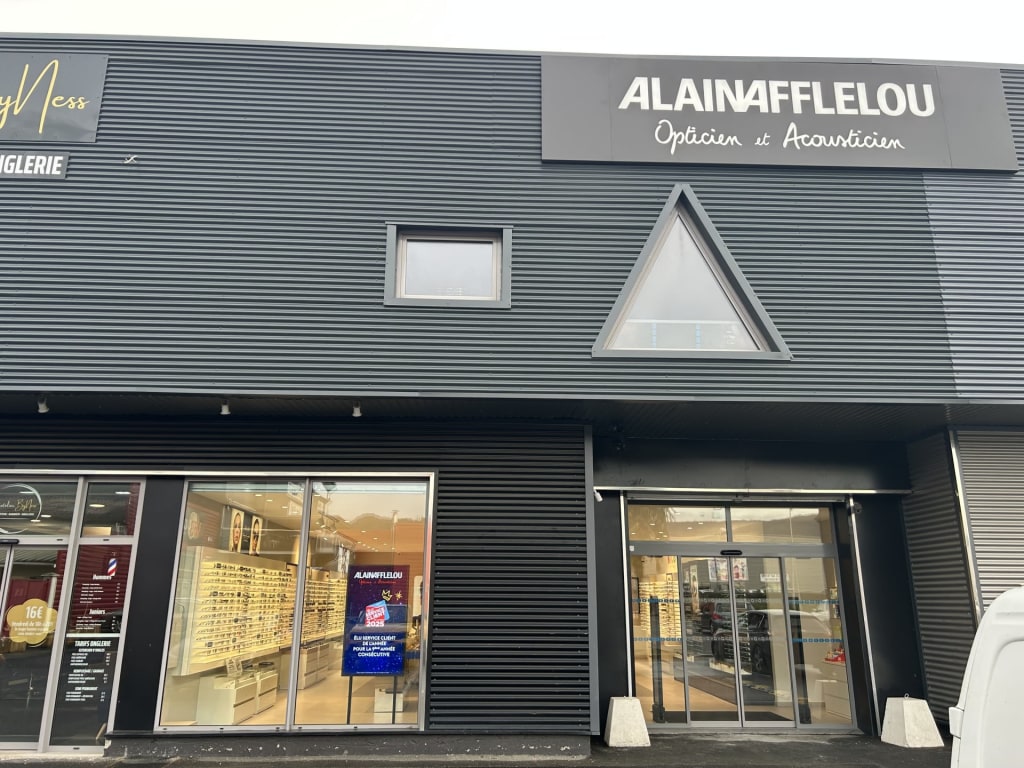 Magasin Opticien 12 Rue Fernand Forest 63200 MOZAC extérieur