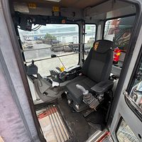 Mobile Excavator Adapted for Billets’ Ship Unloading-‘HITACHI-MANTSINEN’ - Image 12