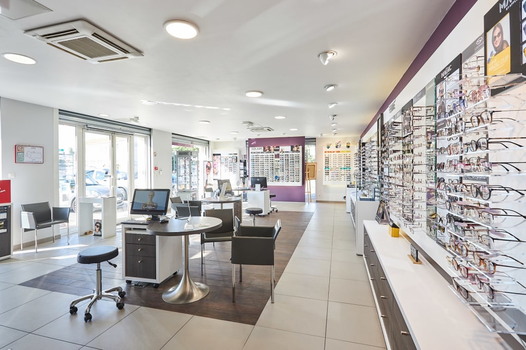 Magasin Opticien 800 cours Fernande Peyre 84800 L'ISLE-SUR-LA-SORGUE intérieur