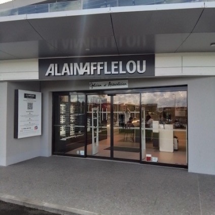 Magasin Opticien ZAC de Dothémare - Immeuble LCL 97139 LES ABYMES