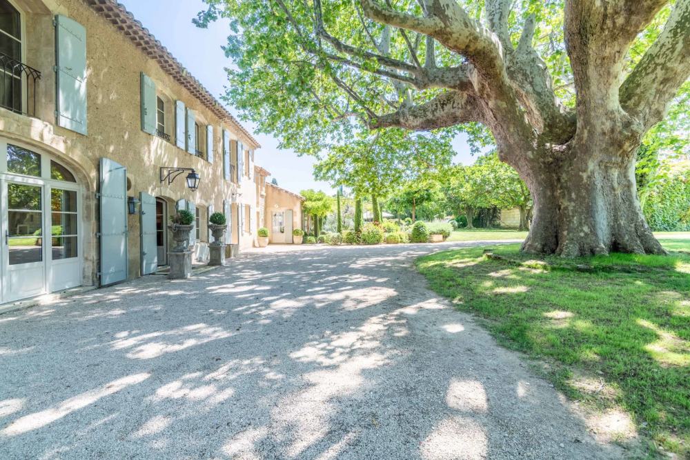 Photographs of Mas du Cardinal villa in Provence - Image 36 of 49