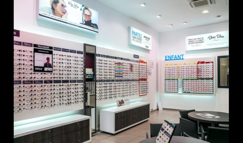 Magasin Opticien 52 rue des Bons Enfants 97410 SAINT-PIERRE-DE-LA-RÉUNION intérieur