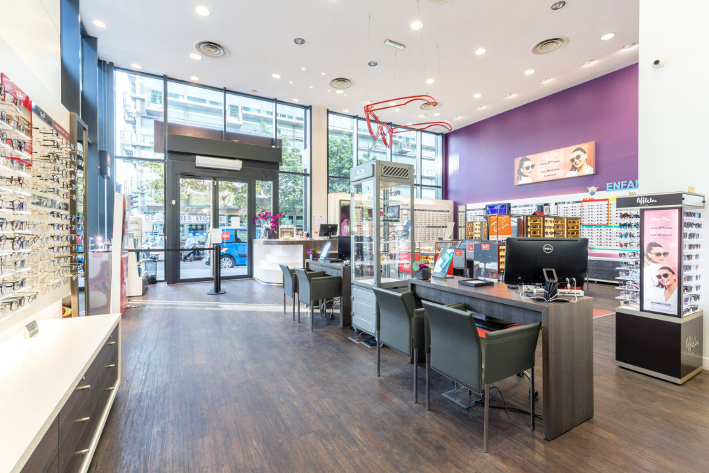 Magasin Opticien 23 rue Olivier Messiaen 75013 PARIS intérieur