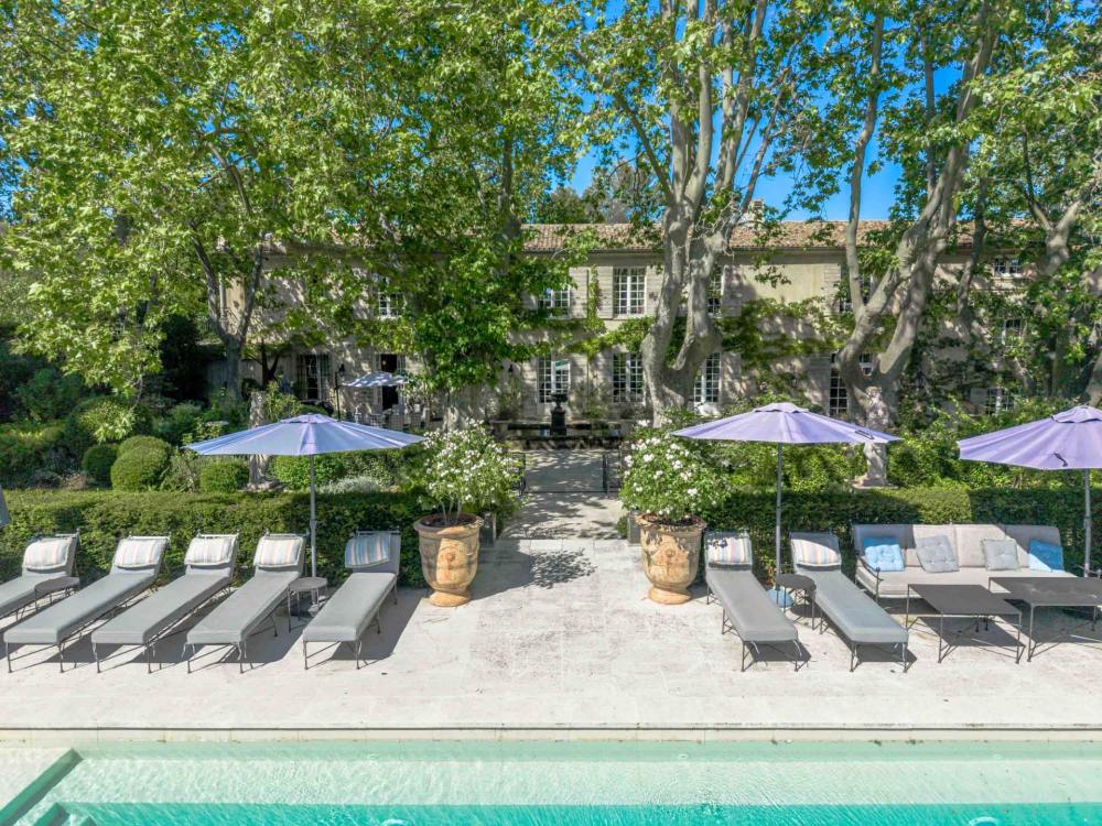 Photographs of Domaine de Beau-Fleurs villa in Provence - Image 20 of 45