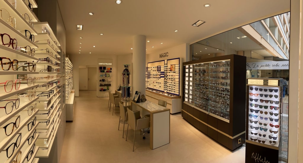 Magasin Opticien 8 avenue Jean Jaurès 83120 SAINTE-MAXIME intérieur