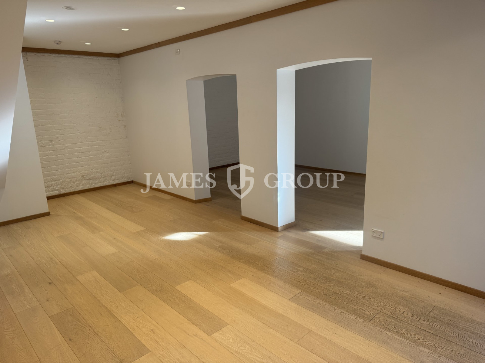 Modern Retail Space In Remuera Village