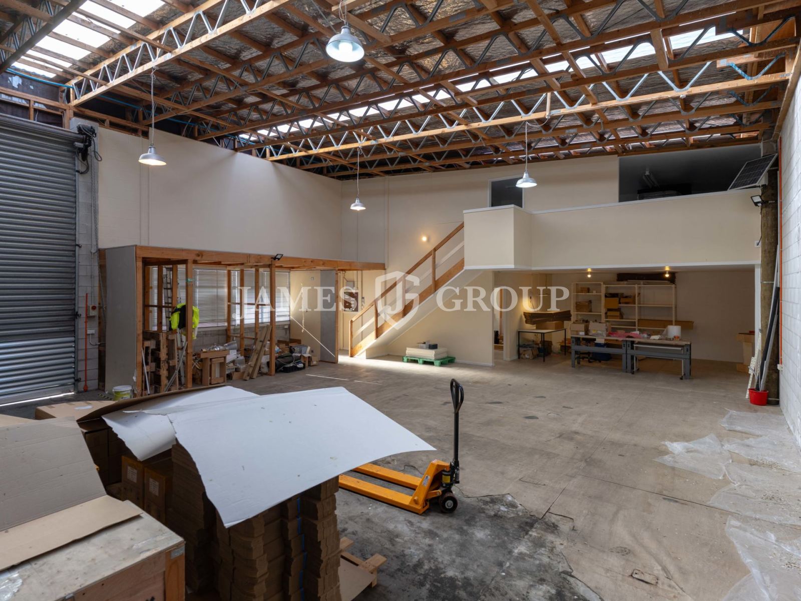 Compact Industrial Unit In Prime Avondale