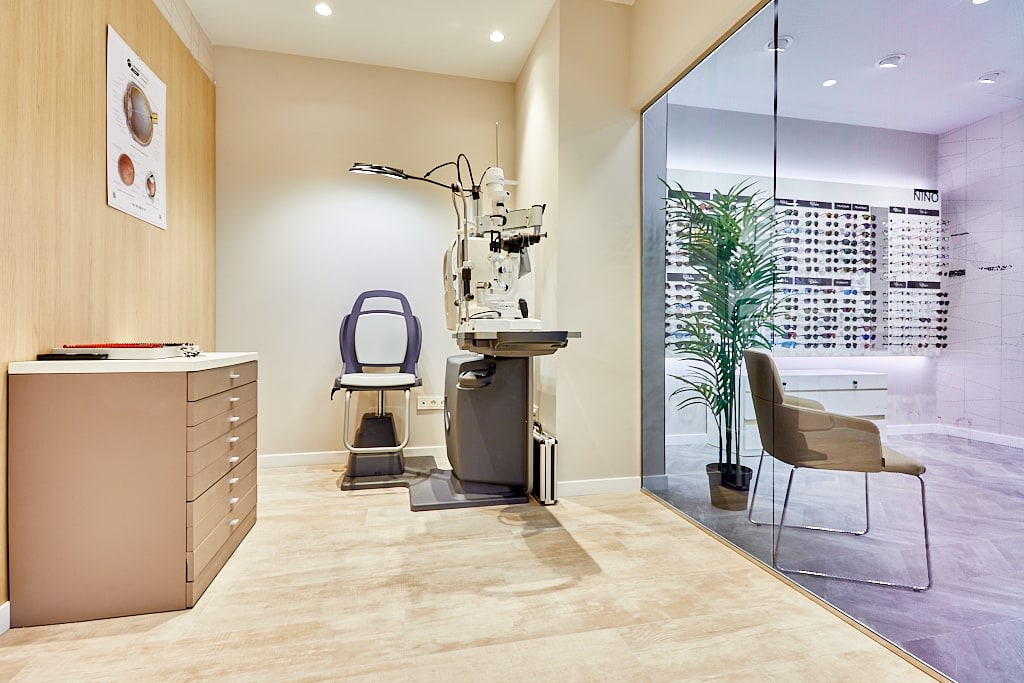 Tienda audiólogo Calle Joaquín Chapaprieta 9 03181 Torrevieja interior