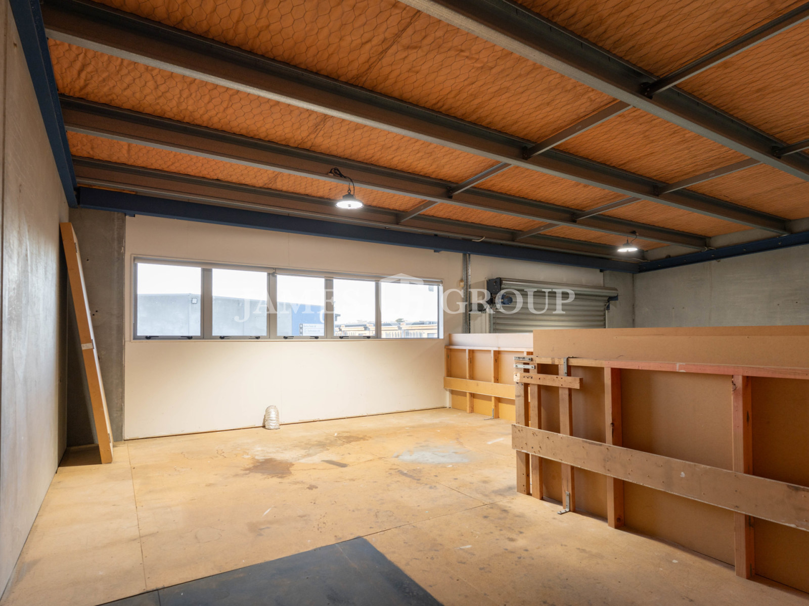 100m² Industrial | Secure Lambie Drive Complex