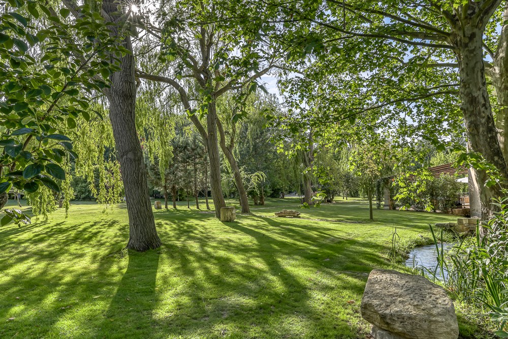 Photographs of Mas des Reflets villa in Provence - Image 59 of 61
