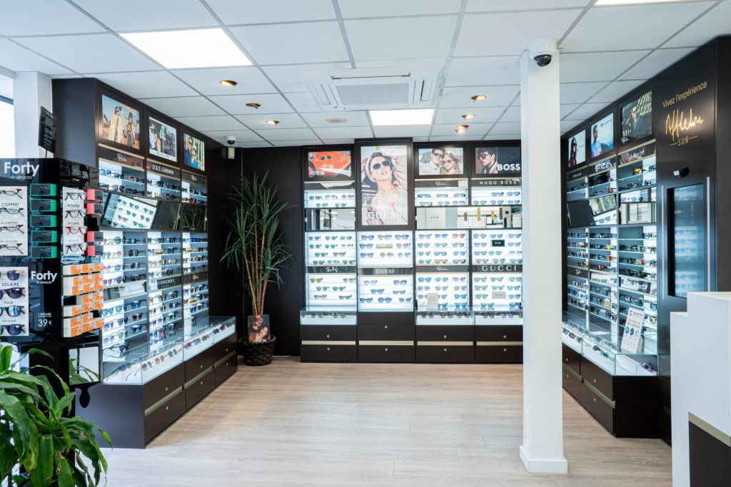 Magasin Opticien 9 rue Clémenceau 68700 CERNAY intérieur