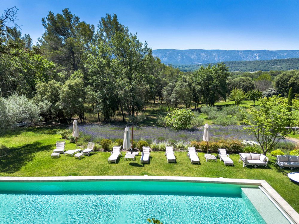 Photographs of Mas des Constellations villa in Provence - Image 3 of 49