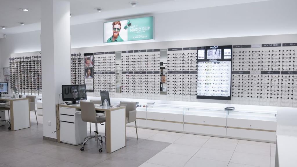 Magasin Opticien C.C. Carrefour 77420 CHAMPS-SUR-MARNE intérieur