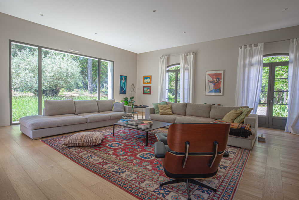 Photographs of Bastide des Carrieres villa in Provence - Image 12 of 43
