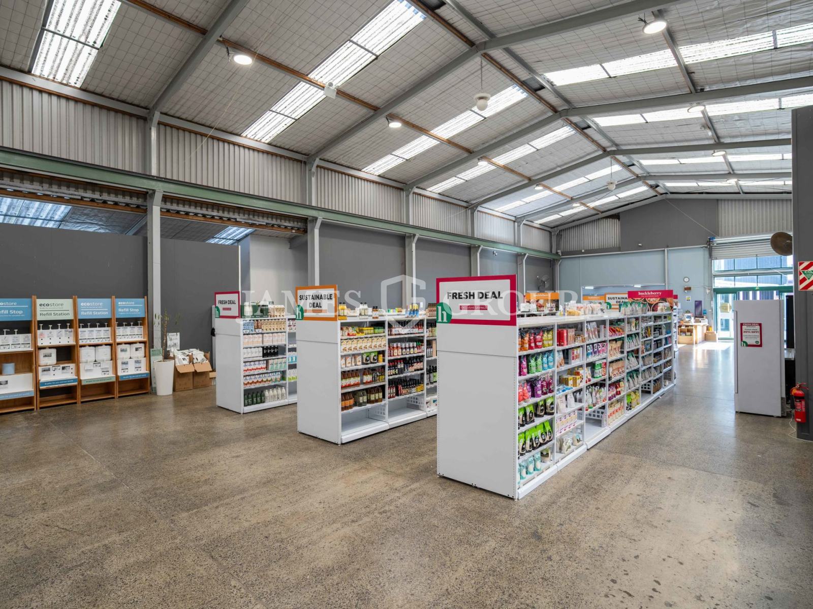 1,750sqm Prime New Lynn Warehouse + Large Yard