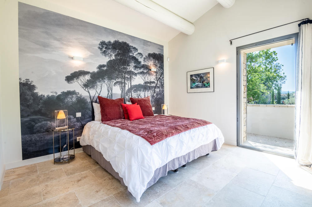 Photographs of La Belle Vie villa in Provence - Image 11 of 33