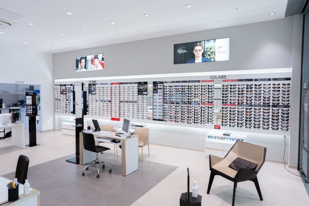 Magasin Opticien C.C. E.Leclerc - RD 951 86800 JARDRES intérieur