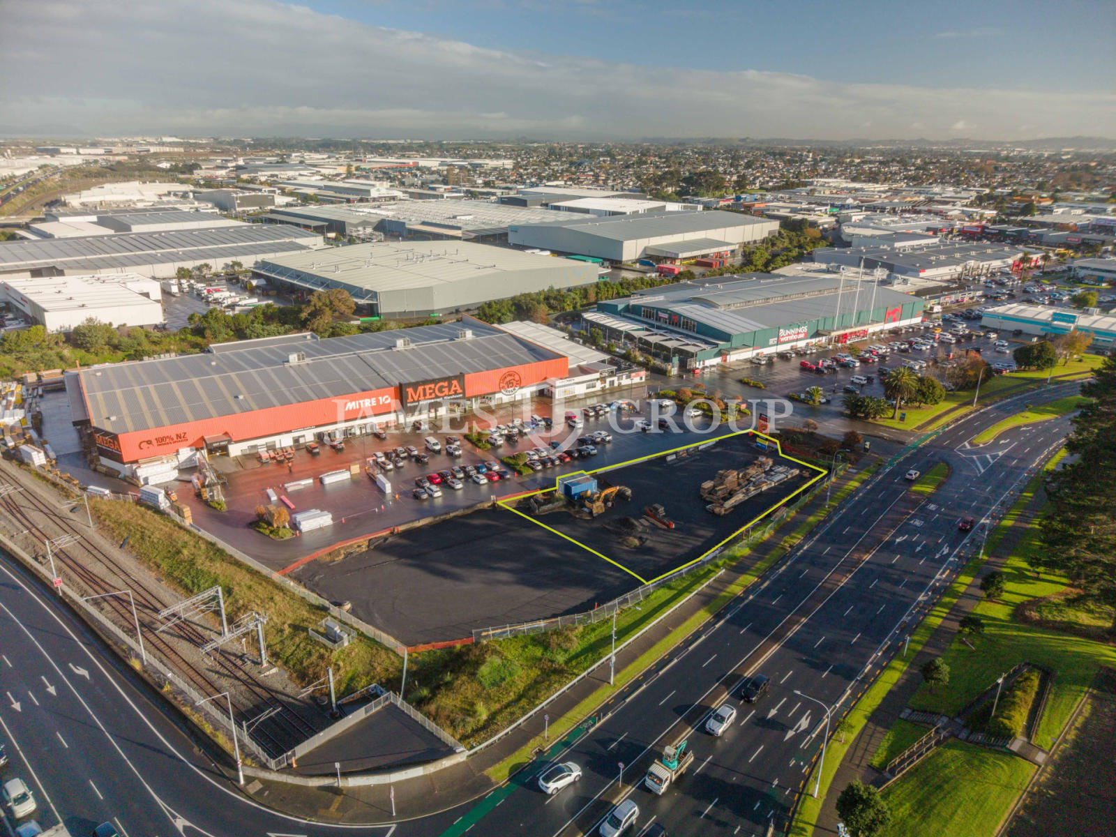 Functional Manukau Yard Available Now