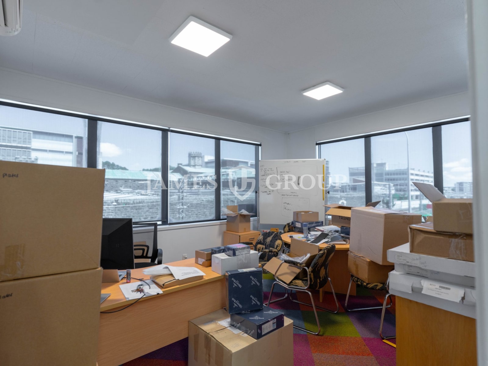 Prominent Showroom With First Floor Office
