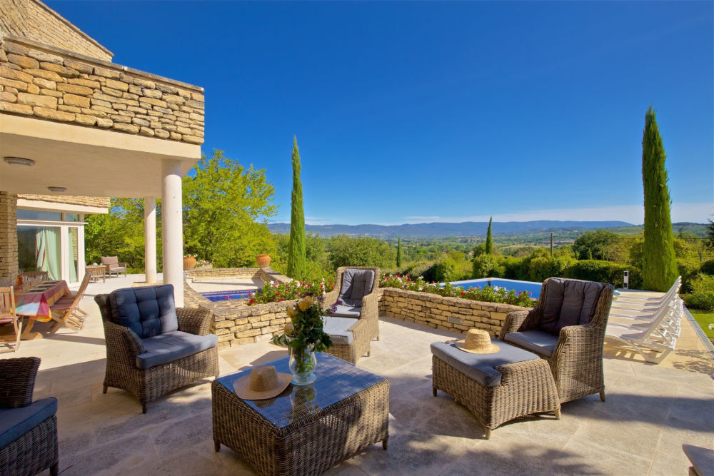 Photographs of A Laise en Provence villa in Provence - Image 4 of 25
