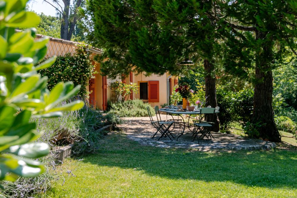 Photographs of Mas de la Plume villa in Provence - Image 23 of 39