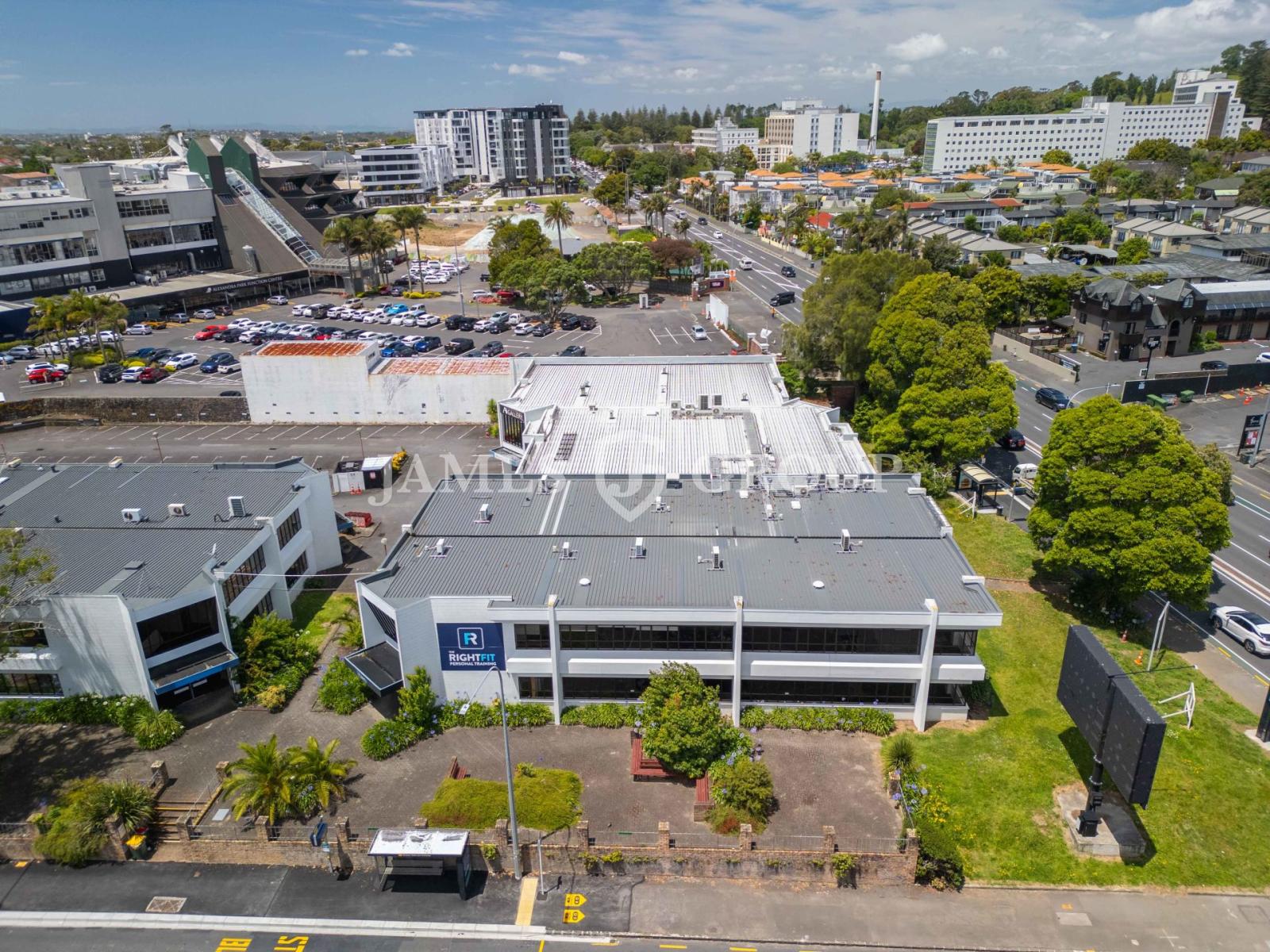 Elevate Your Business At 384 Manukau Road
