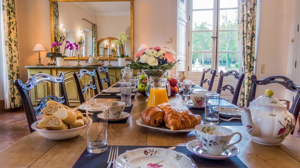Photographs of Chateau Rhone Provence villa in Provence - Image 6 of 52