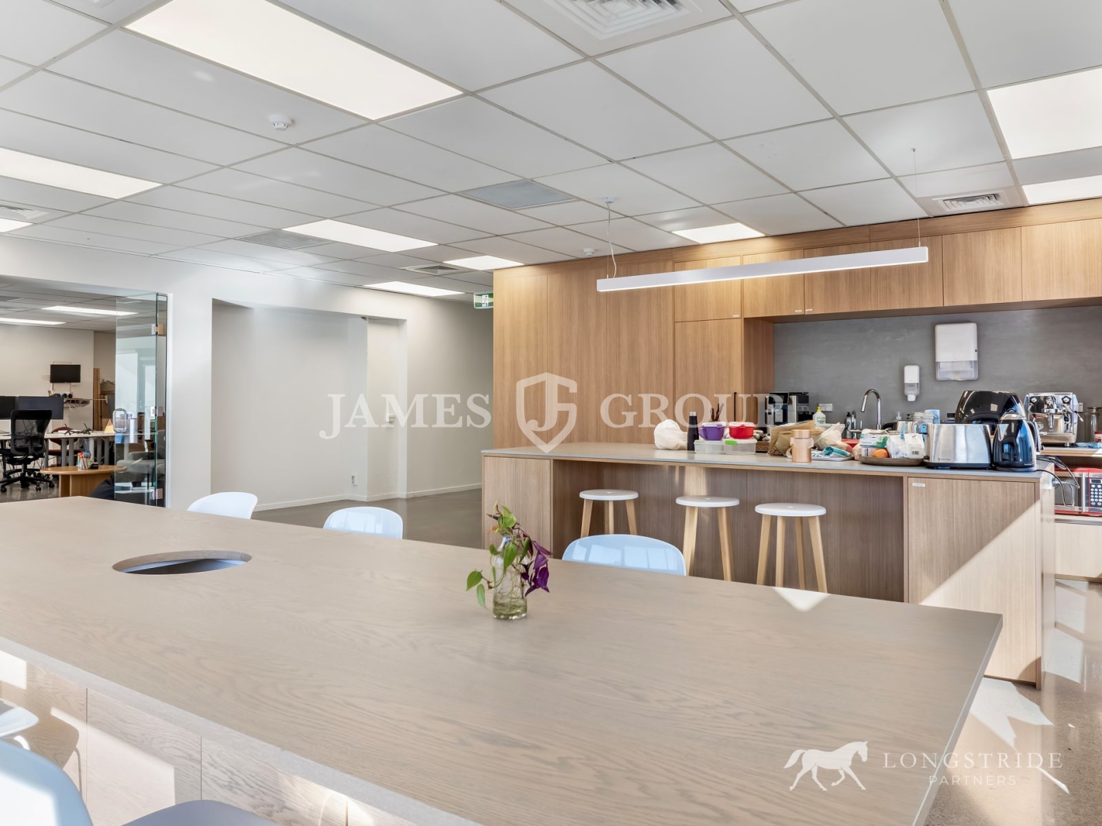 Premium Newmarket Office With Shared Amenities