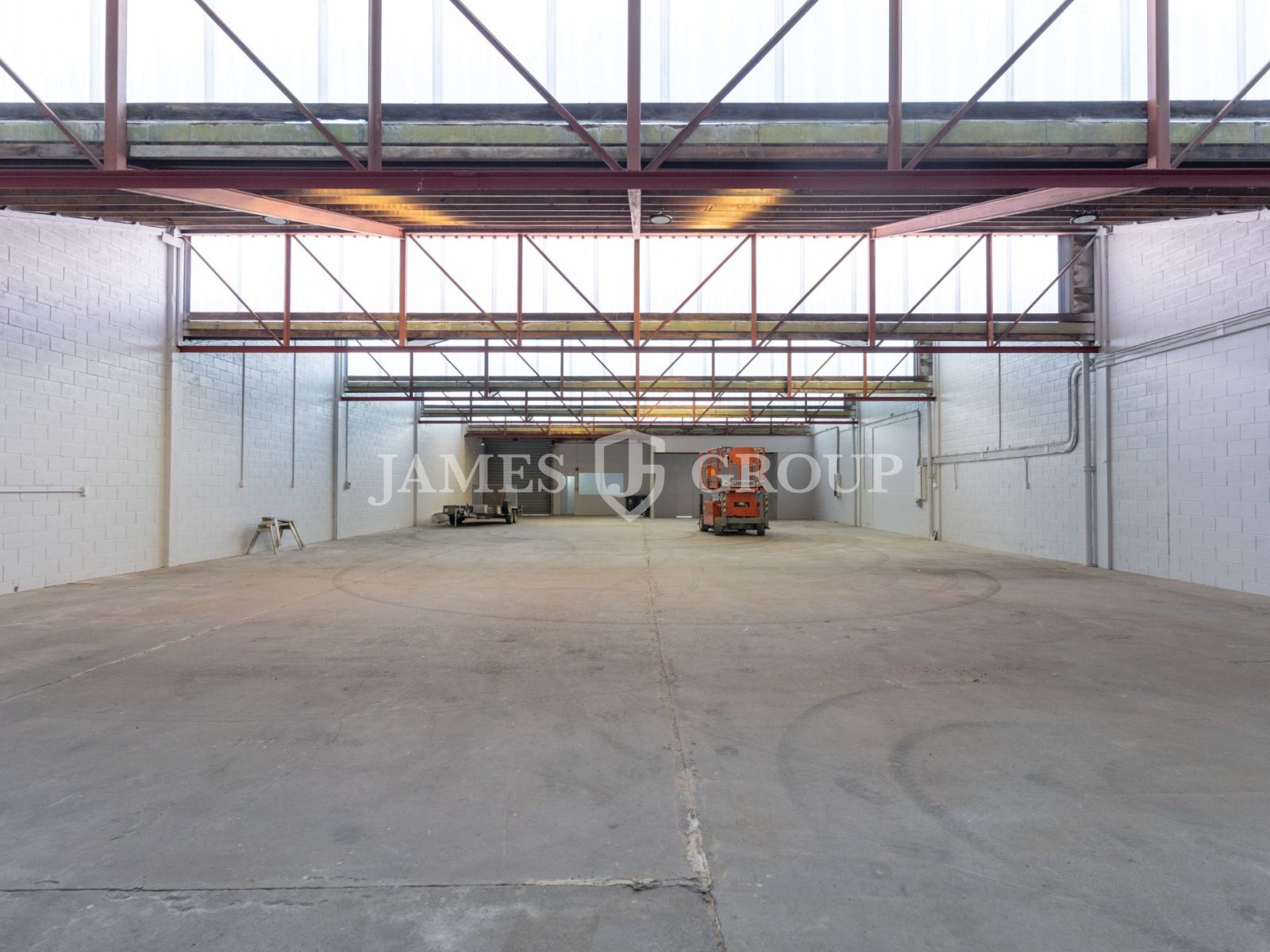 770m² Refurbished Industrial + Showroom