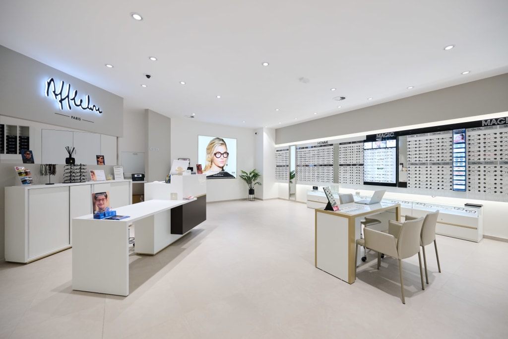 Magasin Opticien 16 Rue des Ateliers (unité 028) 1332 GENVAL intérieur