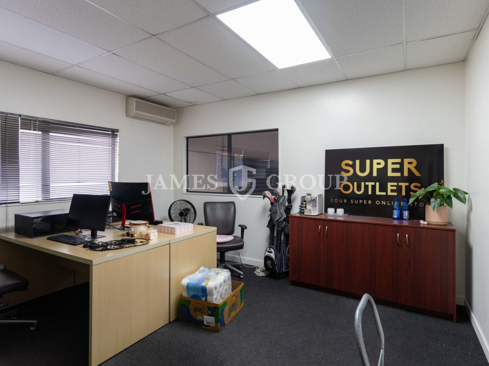 Central Park Drive | Showroom + Parking