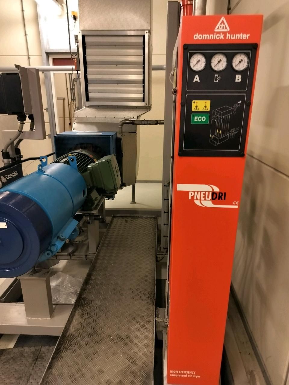 Compressors with dryers-Hydrovane - Image 1