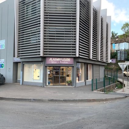 Magasin Opticien 2817 Boulevard Mawana Madi - Kawéni (RN 1 rond point El Farouk) 97600 MAMOUDZOU