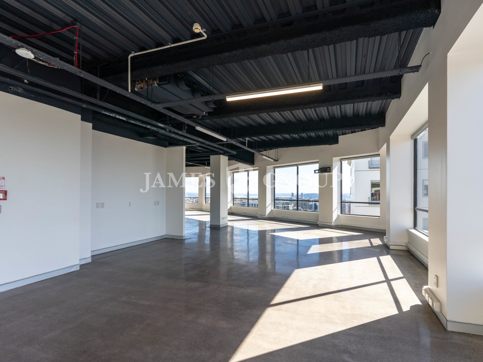 High-outlook Office At An Affordable Rent | 469m²