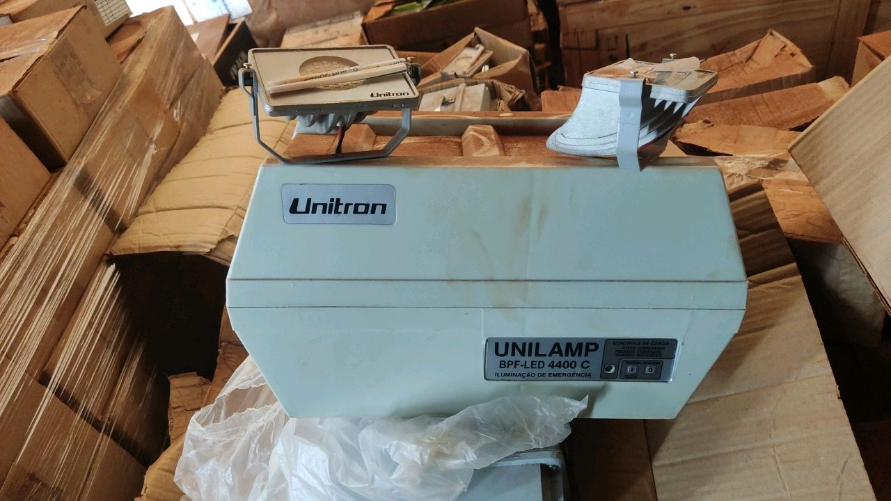 Lot of Several Unitron UNLAMP Self-contained Emergency lighting
