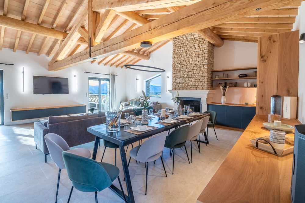 Photographs of Mas des Flaneries villa in Provence - Image 19 of 36