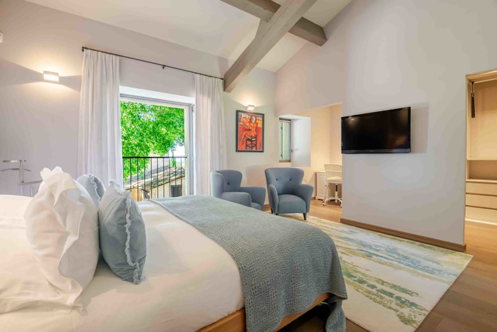 Photographs of Mas de la Tourelle6 villa in Provence - Image 31 of 48