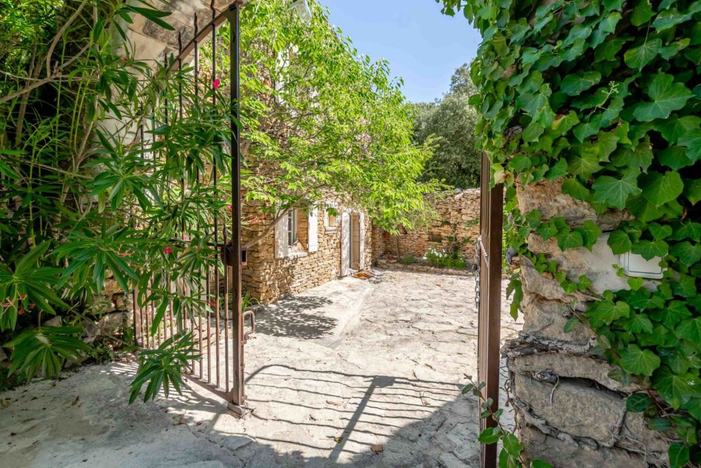 Photographs of New! Mas des Âmes villa in Provence - Image 44 of 46