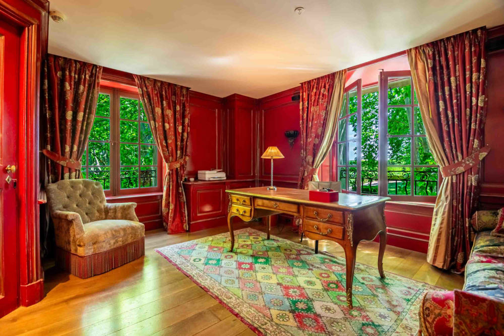 Photographs of Domaine de Beau-Fleurs villa in Provence - Image 19 of 45