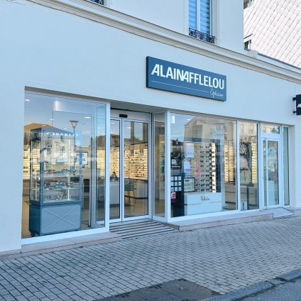 Magasin Opticien 46 place du Général de Gaulle 88800 VITTEL