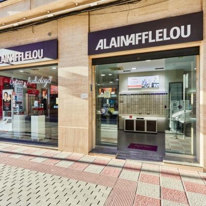 Tienda Óptico C/CANOVAS DEL CASTILLO  77 30520 JUMILLA