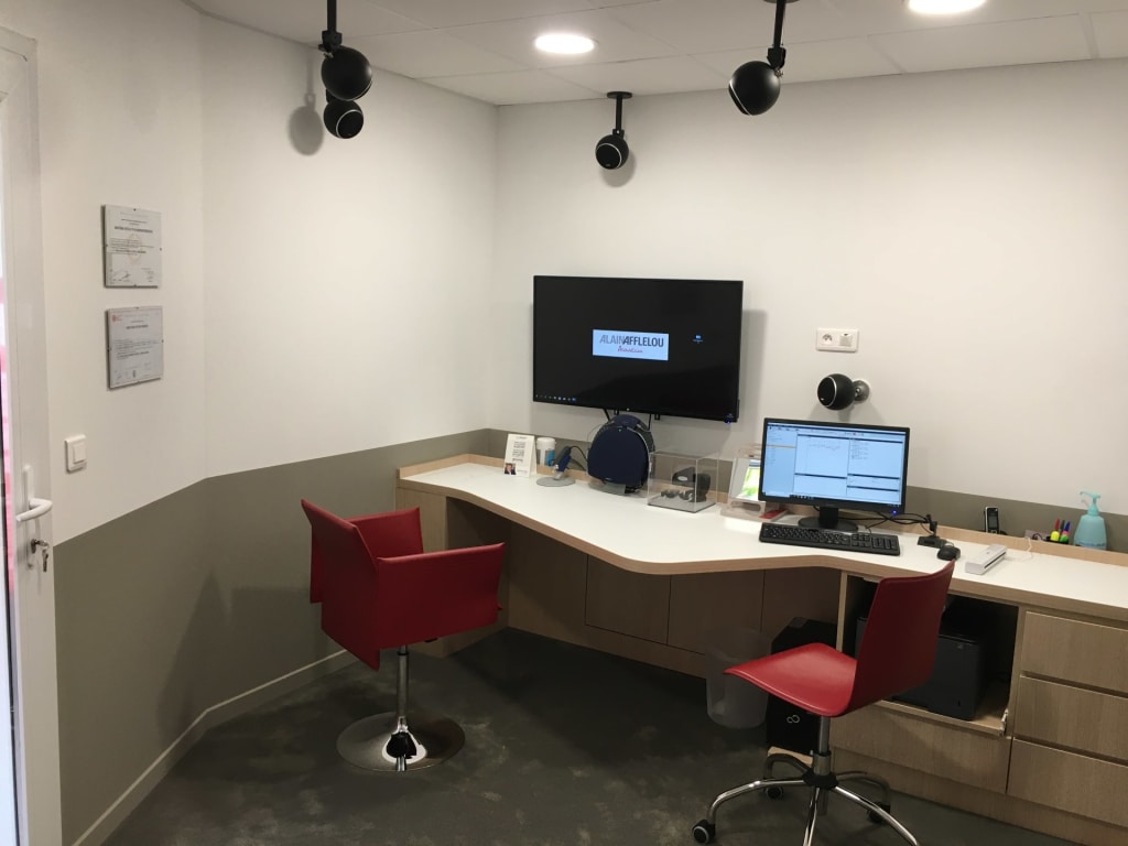 Magasin audioprothesiste 57 rue d'Orléans 49400 SAUMUR intérieur