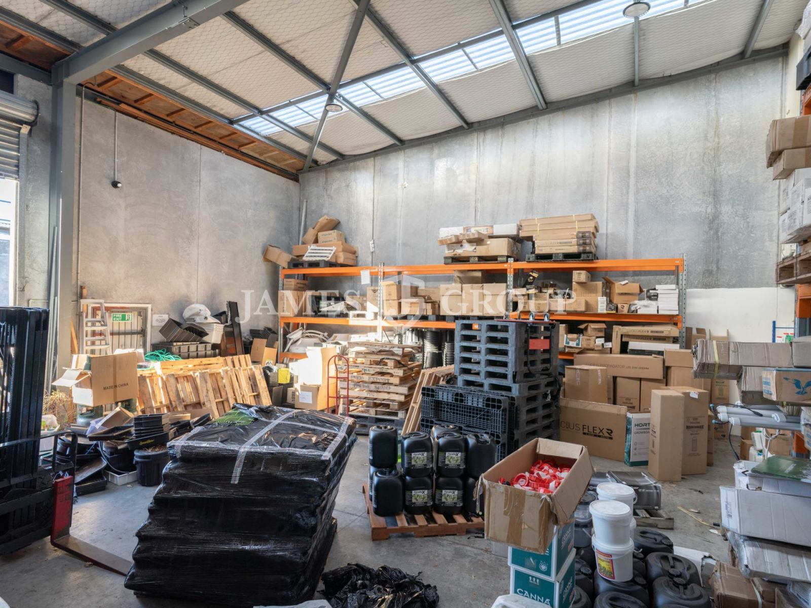 Central Park Drive –  Trade Retail Warehouse