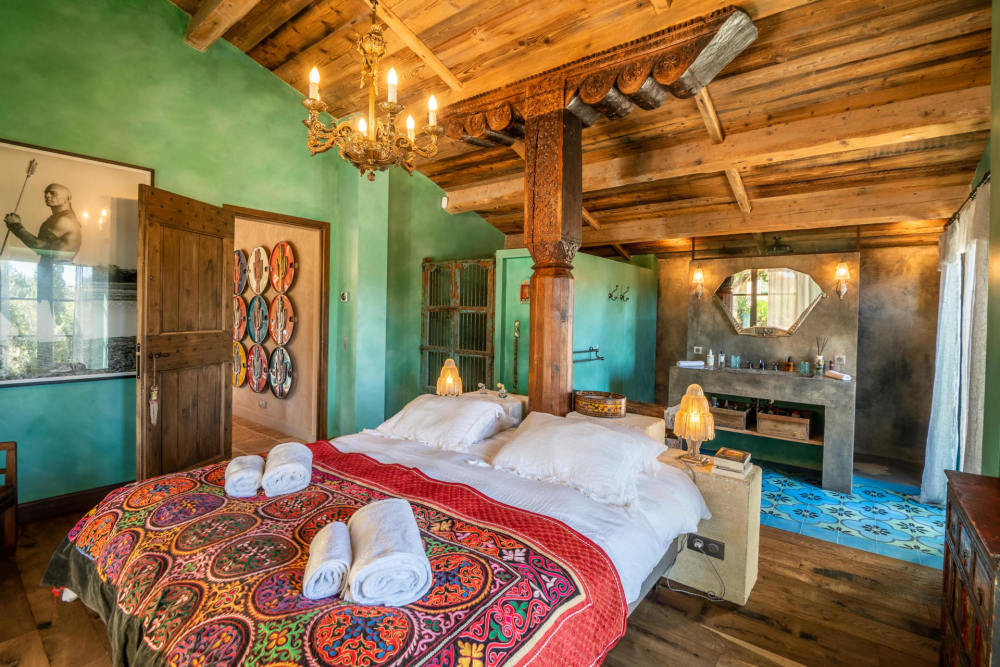 Photographs of Mas des Rêveries villa in Provence - Image 13 of 40