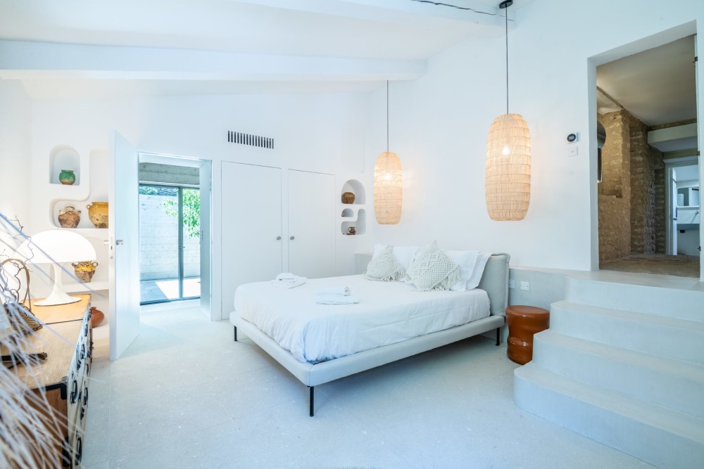Photographs of Mas la Gineste villa in Provence - Image 26 of 46