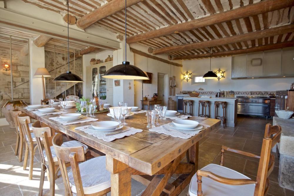 Photographs of Mas de la Galifette villa in Provence - Image 8 of 37