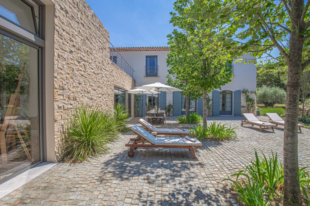 Photographs of Bastide des Carrieres villa in Provence - Image 16 of 43