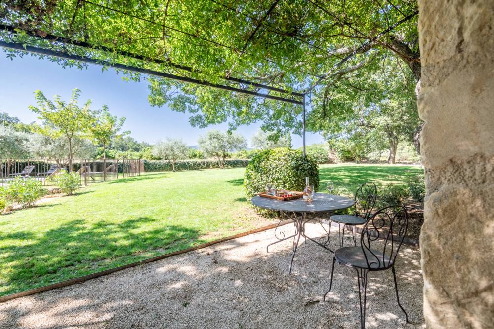 Photographs of Mas les Gardiols villa in Provence - Image 30 of 43