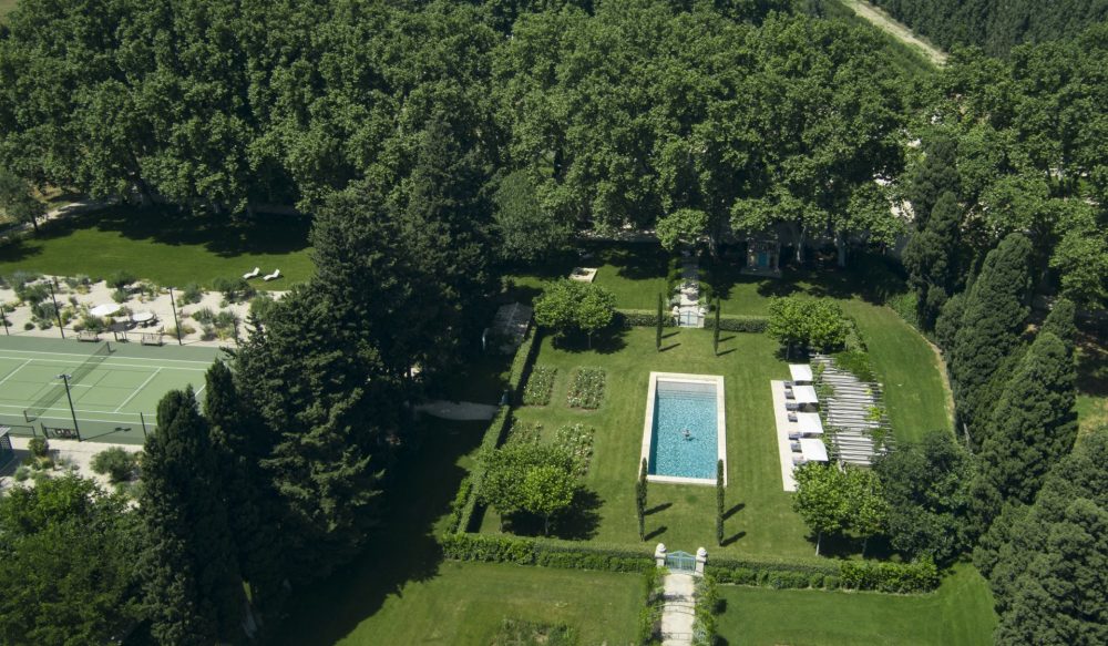 Photographs of Chateau Avignon Provence villa in Provence - Image 22 of 35